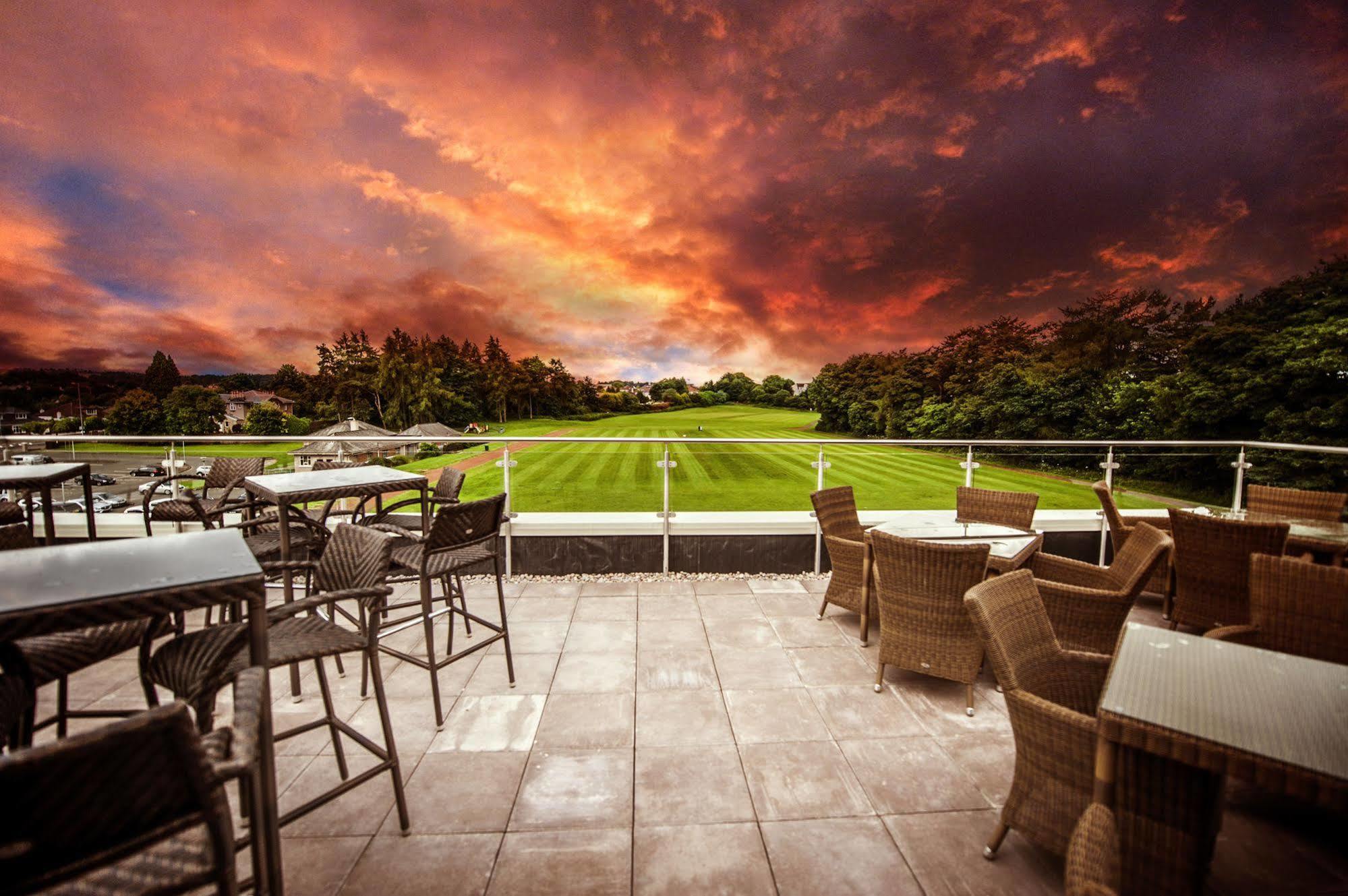 Parklands Hotel & Country Club Newton Mearns Eksteriør billede