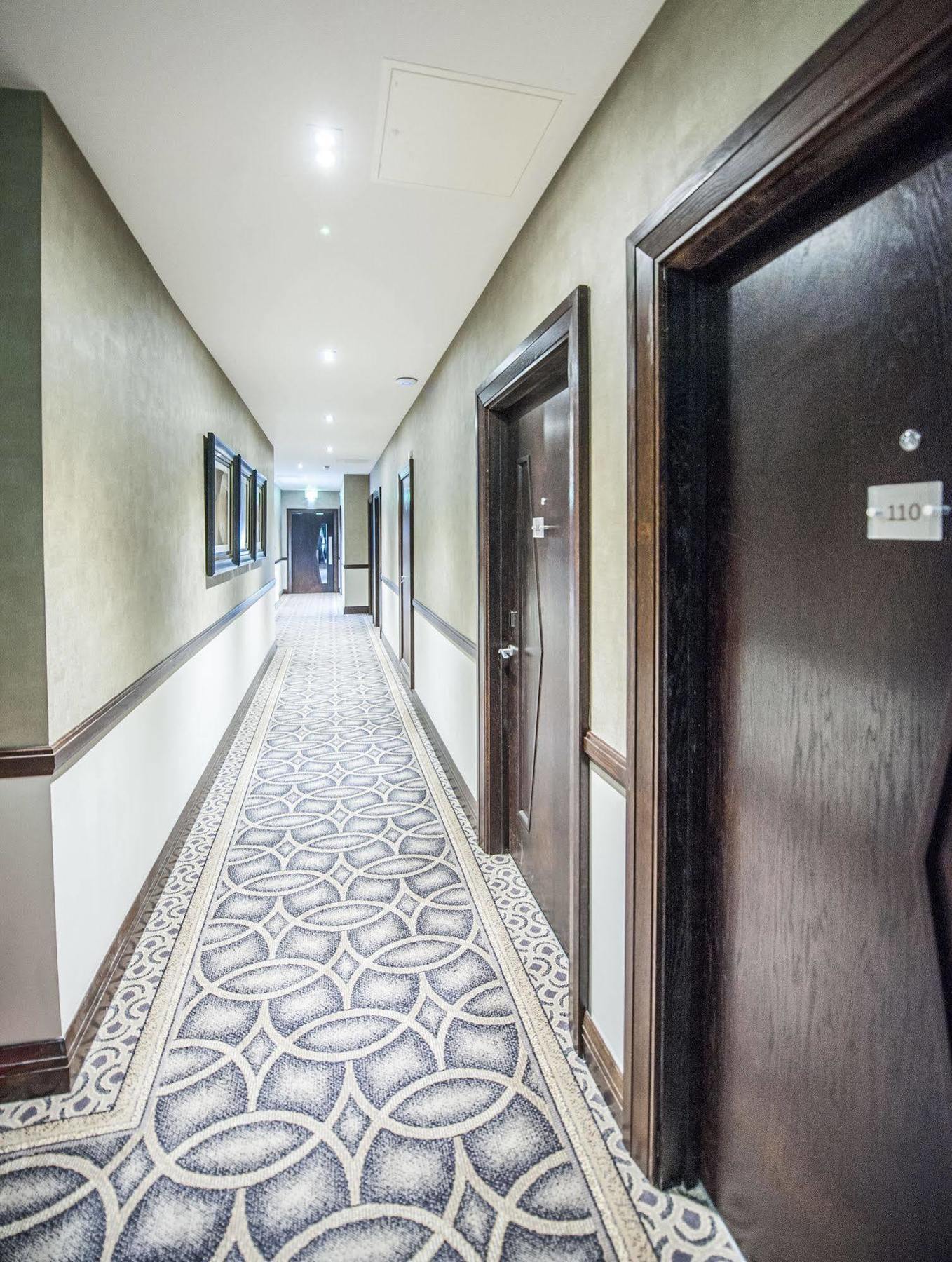 Parklands Hotel & Country Club Newton Mearns Eksteriør billede